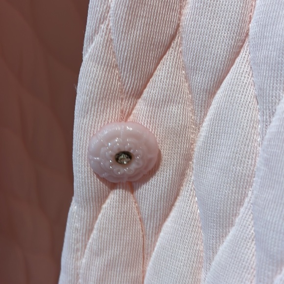 Vintage Quilted Pattern Robe - Picture 4 of 7